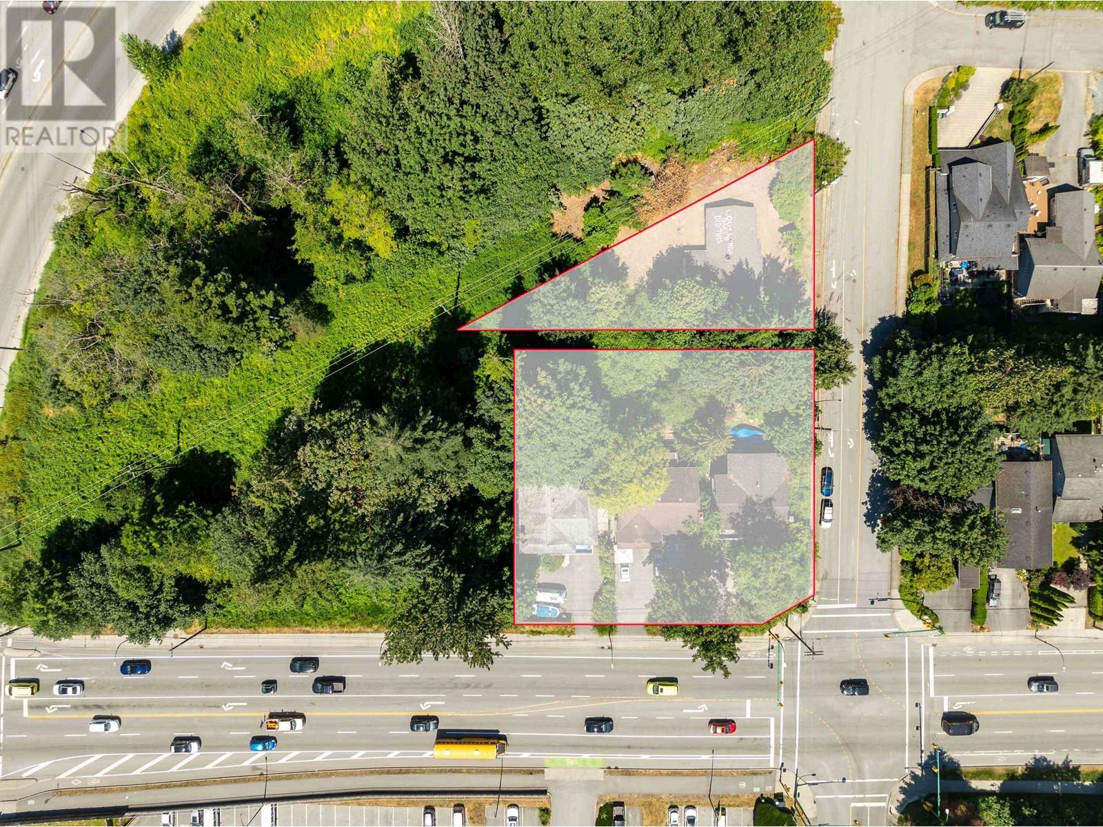 1290 E KEITH ROAD, North Vancouver, British Columbia