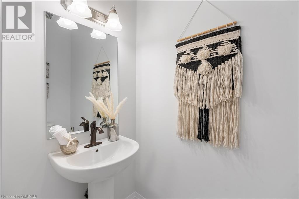 675 Victoria Road N Unit# 24, Guelph, Ontario  N1E 0S9 - Photo 3 - 40625678