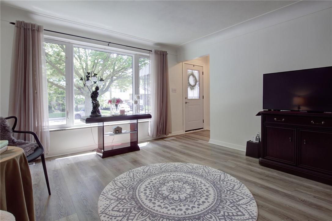 249 Fernwood Crescent, Hamilton, Ontario  L8T 3L7 - Photo 6 - H4201139