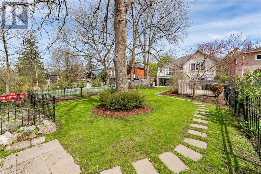 38 Arthur Street N, Guelph, Ontario  N1E 4T8 - Photo 37 - 40625690