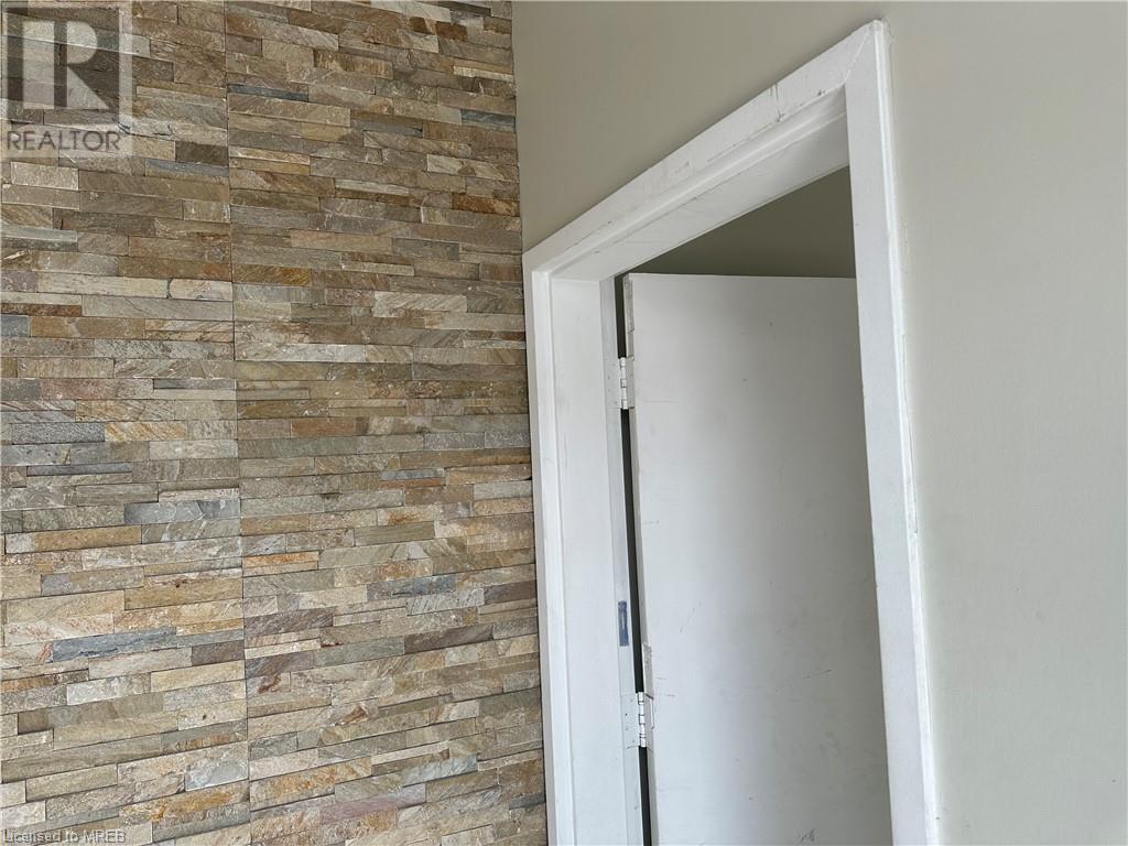 10 Wilkinson Road Unit# 8, Brampton, Ontario  L6T 5B1 - Photo 5 - 40625587