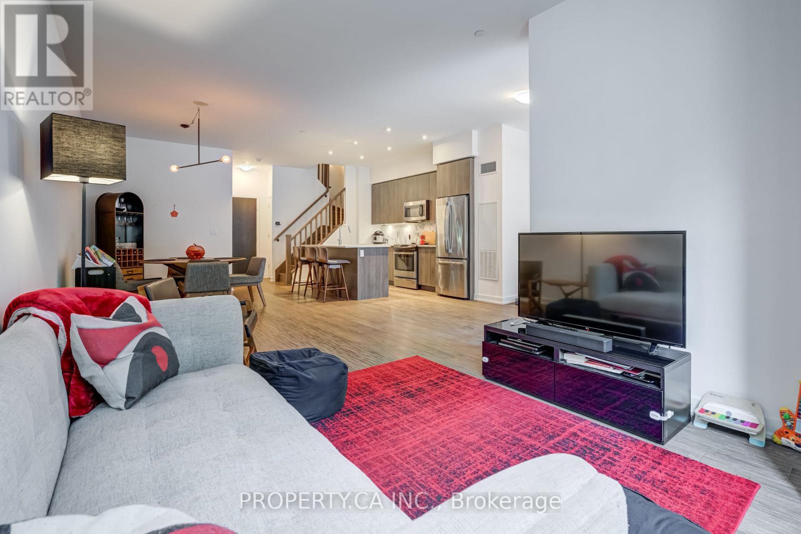 Th06 - 36 Bruyeres Mews, Toronto (Niagara), Ontario  M5V 0G7 - Photo 8 - C9081784