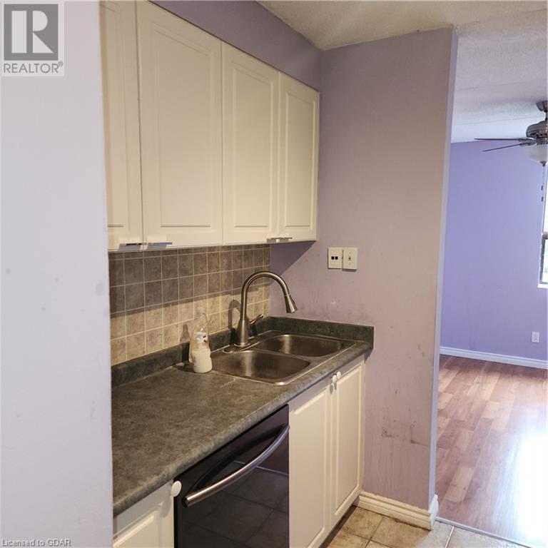 65 Silvercreek Parkway N Unit# 307, Guelph, Ontario  N1H 7R9 - Photo 7 - 40610614