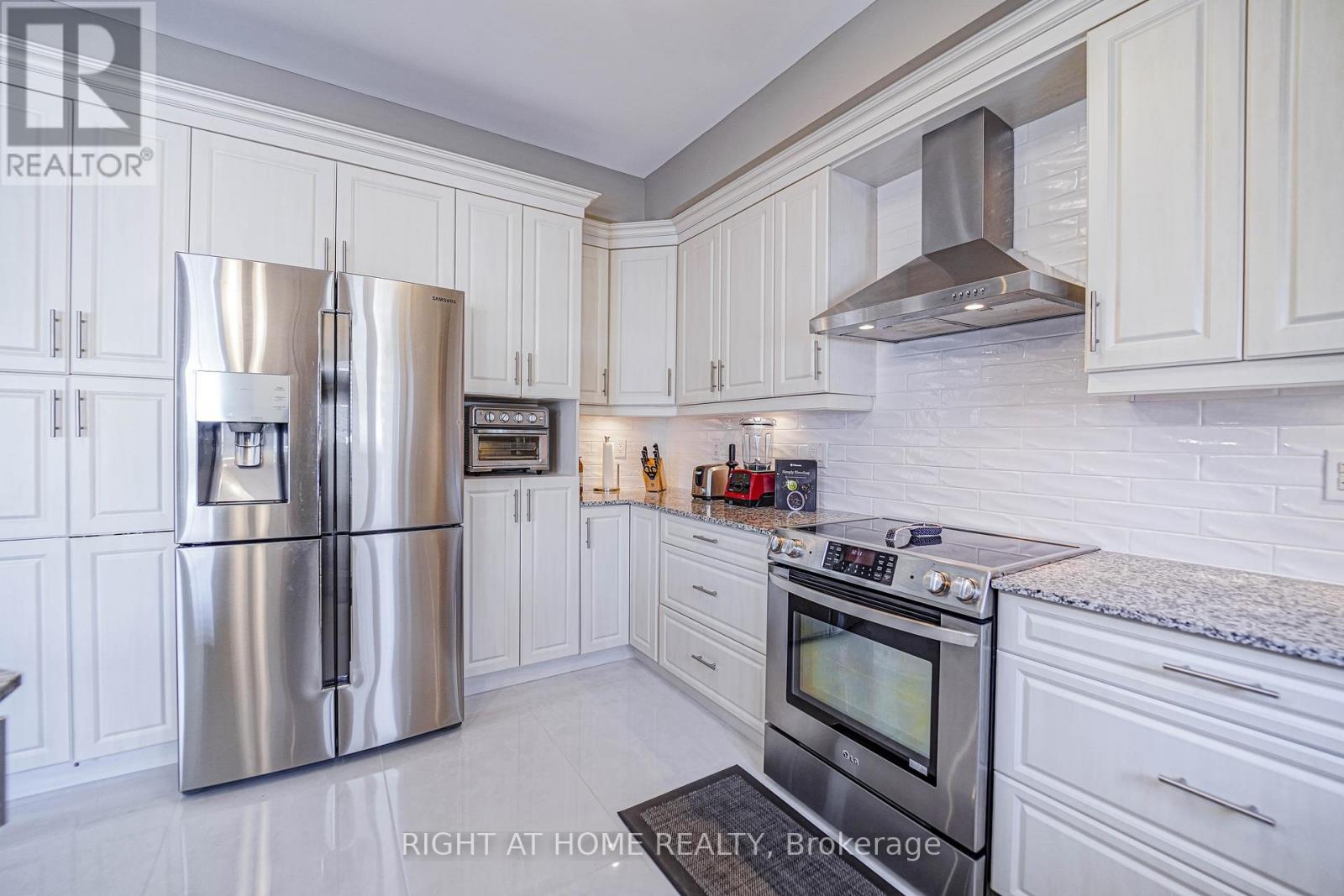 40 Guild Hall Drive, Toronto (Wexford-Maryvale), Ontario  M1R 3Z9 - Photo 10 - E9096410