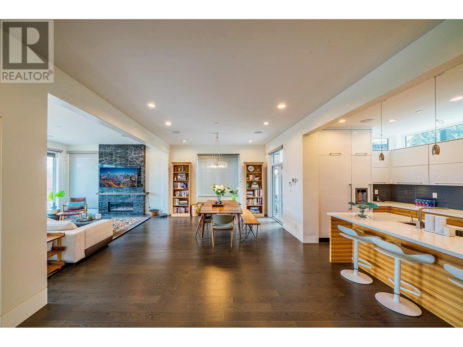 Listing Picture 9 of 33 : 4350 LOCARNO CRESCENT, Vancouver / 溫哥華 - 魯藝地產 Yvonne Lu Group - MLS Medallion Club Member