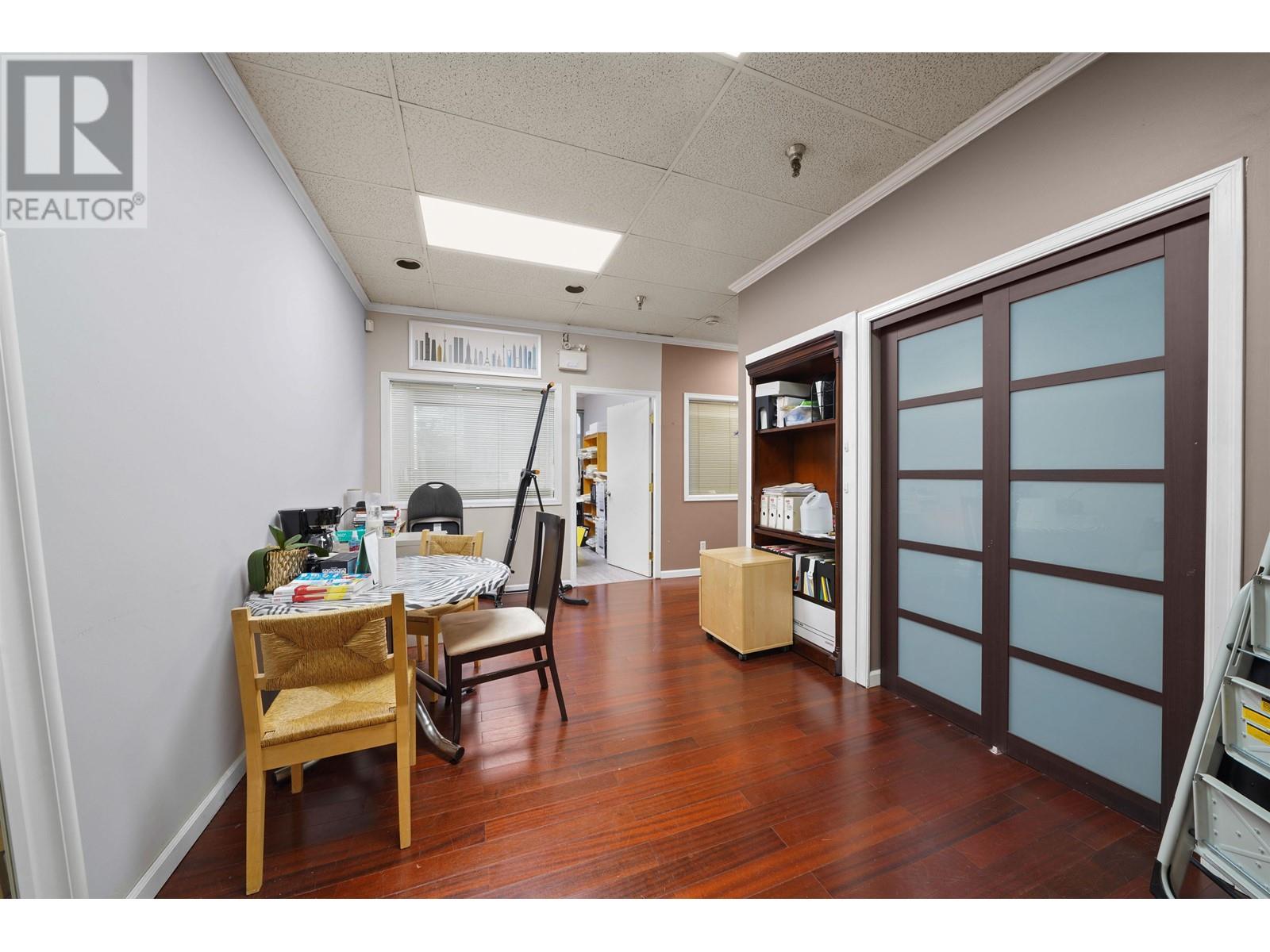 Listing Picture 10 of 15 : 324 4501 NORTH ROAD, Burnaby / 本拿比 - 魯藝地產 Yvonne Lu Group - MLS Medallion Club Member