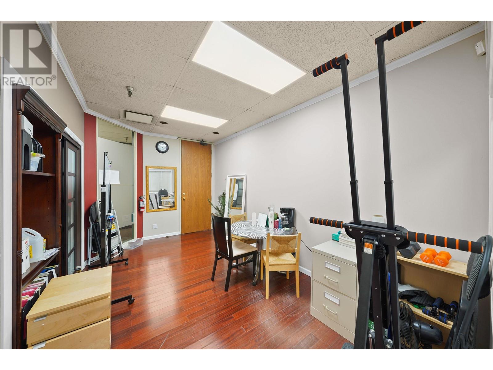 Listing Picture 9 of 15 : 324 4501 NORTH ROAD, Burnaby / 本拿比 - 魯藝地產 Yvonne Lu Group - MLS Medallion Club Member