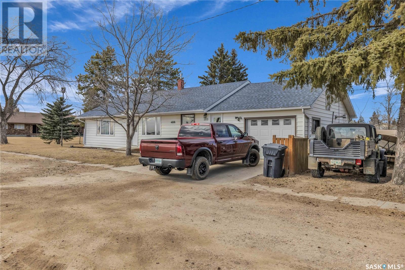 103 2nd Avenue S, Goodsoil, Saskatchewan  S0M 1A0 - Photo 4 - SK977977