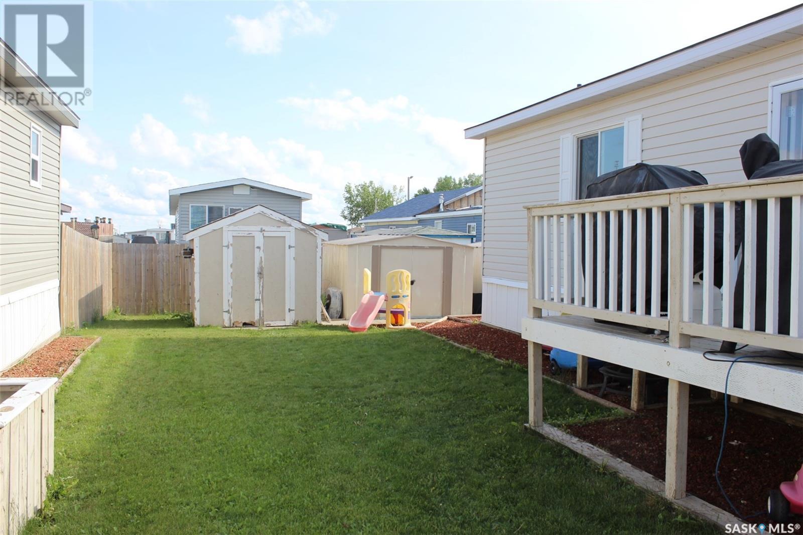 12 106 1st Avenue Sw, Weyburn, Saskatchewan  S4H 2J1 - Photo 17 - SK977874