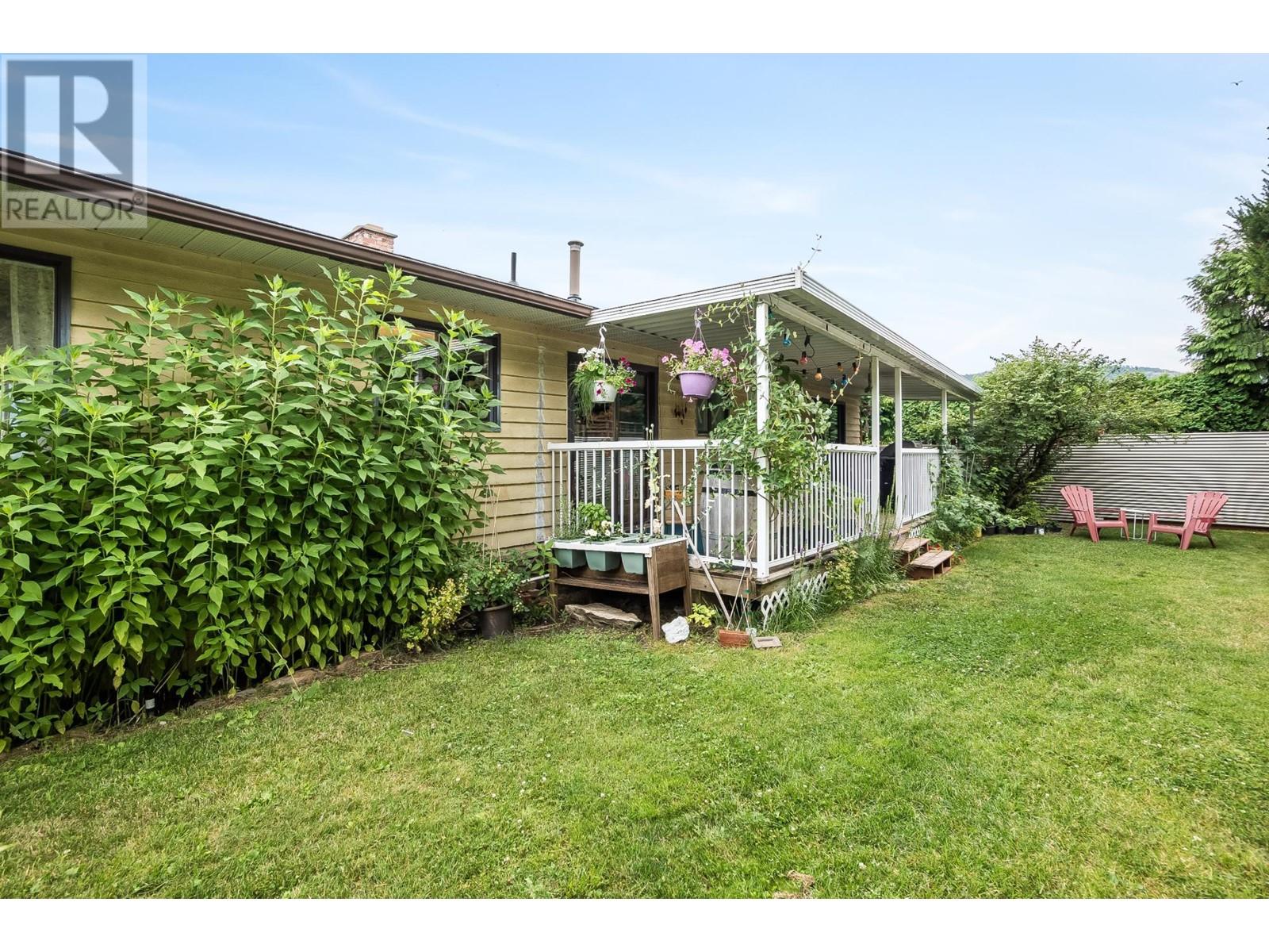 3422 SOUTHRIDGE DRIVE Castlegar