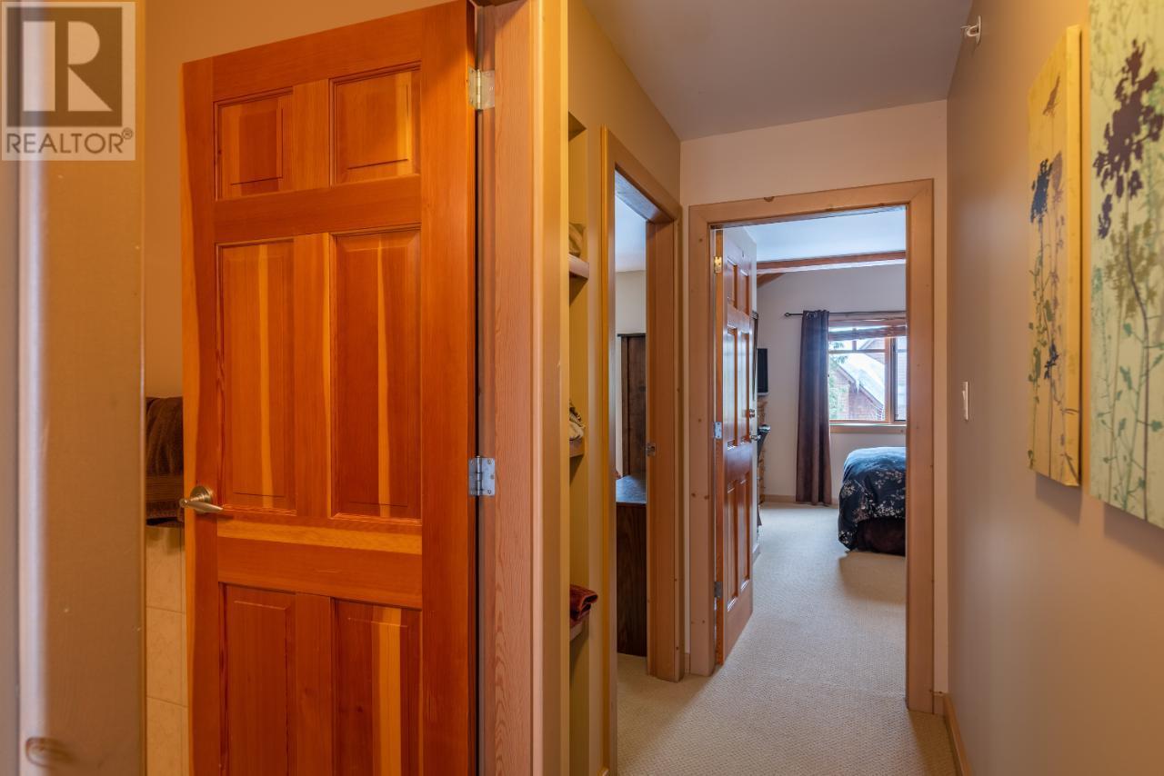 1003 MOUNTAIN VIEW ROAD Unit# B Rossland