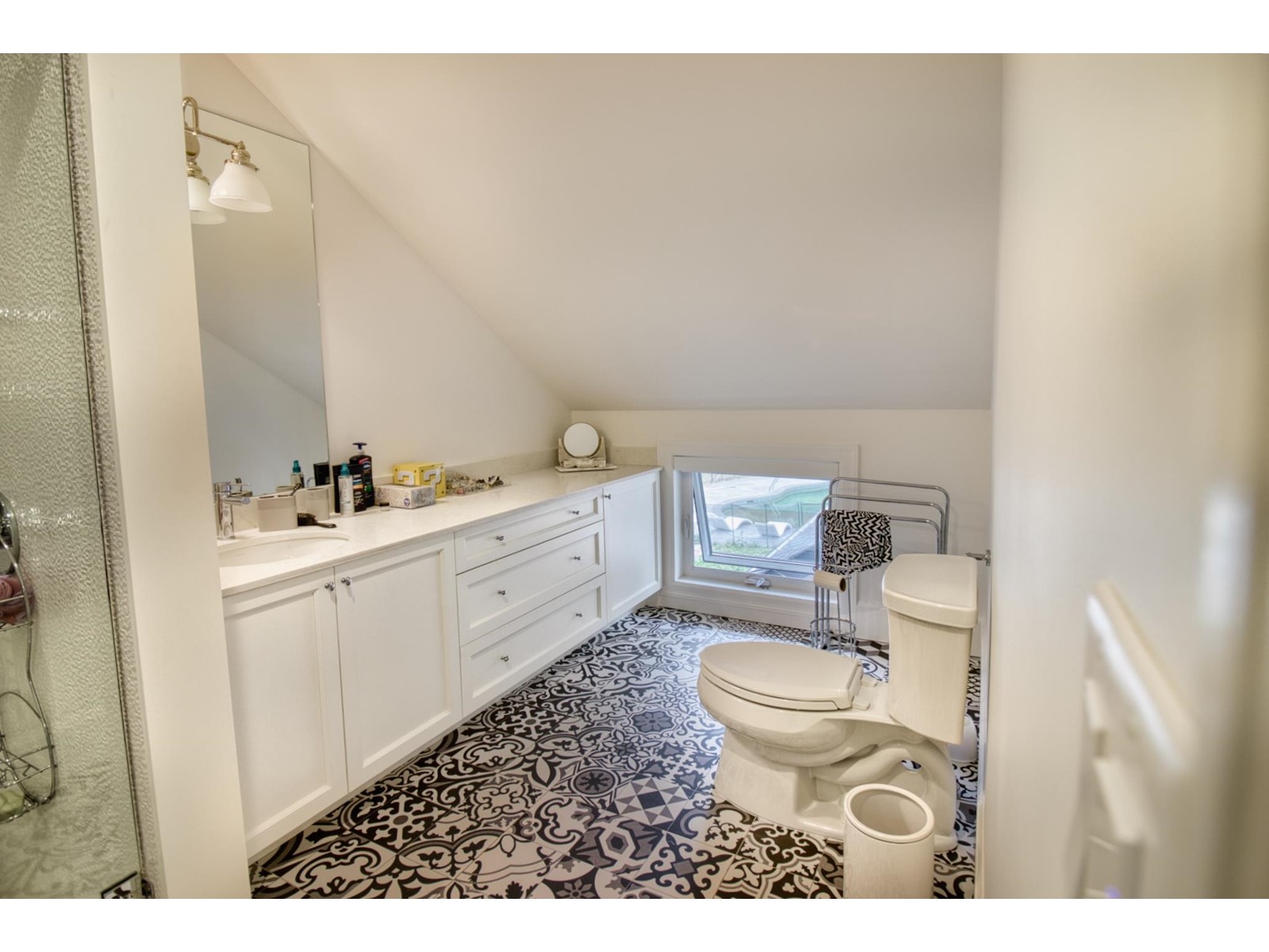 12505 22 Avenue, Surrey, British Columbia  V4A 2B6 - Photo 16 - R2907234