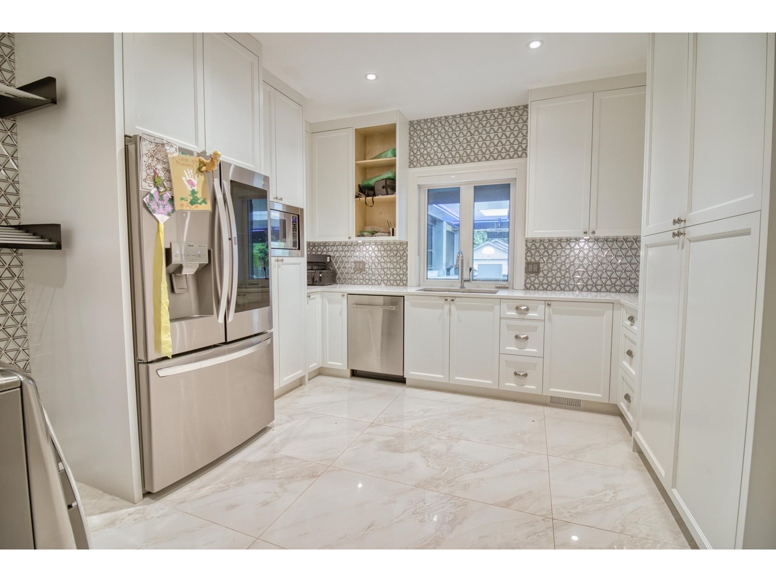 12505 22 Avenue, Surrey, British Columbia  V4A 2B6 - Photo 17 - R2907234
