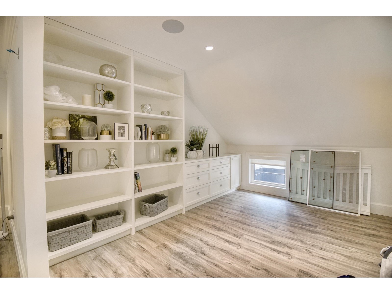 12505 22 Avenue, Surrey, British Columbia  V4A 2B6 - Photo 13 - R2907234
