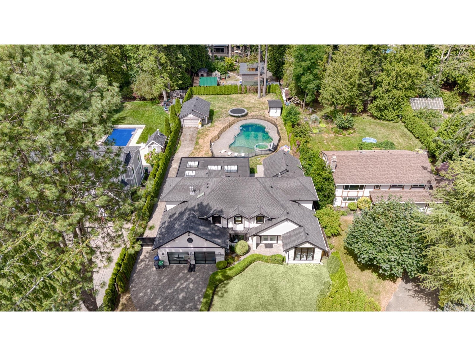 12505 22 Avenue, Surrey, British Columbia  V4A 2B6 - Photo 2 - R2907234