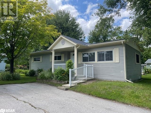 83 Hawthorne Drive, Innisfil, Ontario L9S 1N4 - Photo 1 - 40623755