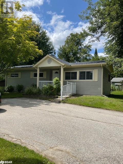 83 Hawthorne Drive, Innisfil, Ontario L9S 1N4 - Photo 2 - 40623755