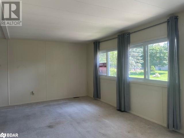 83 Hawthorne Drive, Innisfil, Ontario L9S 1N4 - Photo 3 - 40623755