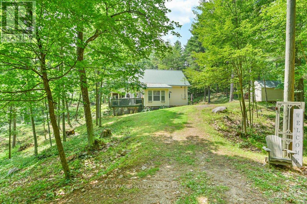 184d Pearson Pond Road, Addington Highlands, Ontario  K0H 1K0 - Photo 2 - X9229119