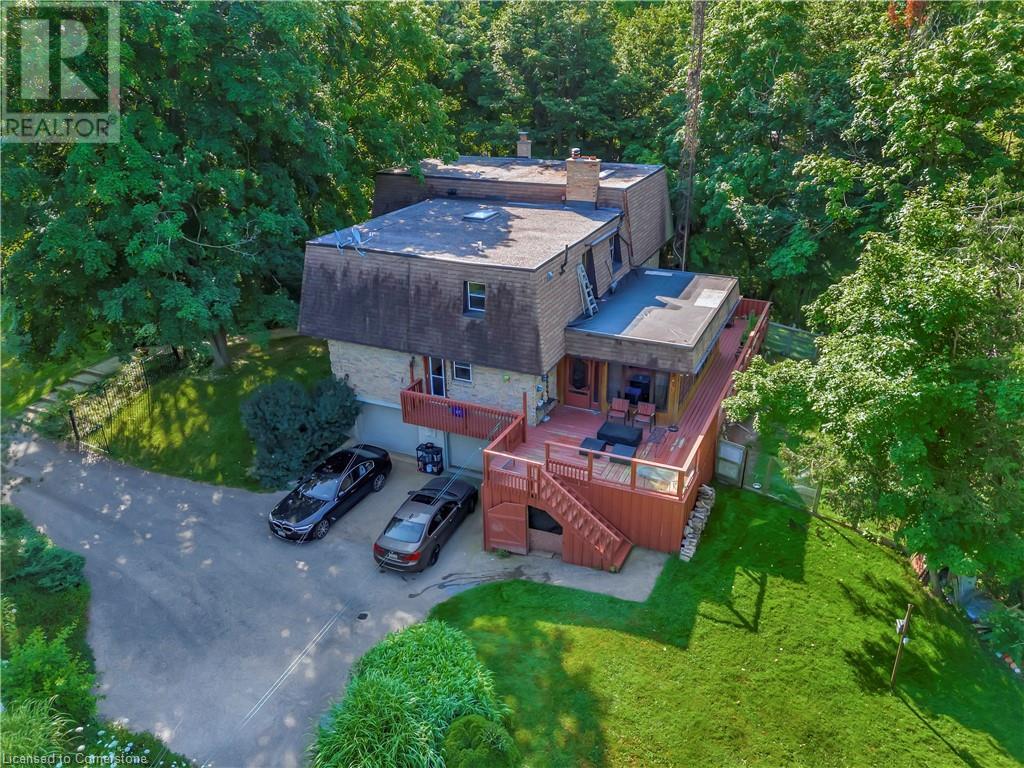 7 SQUIRE Court, Waterloo, Ontario