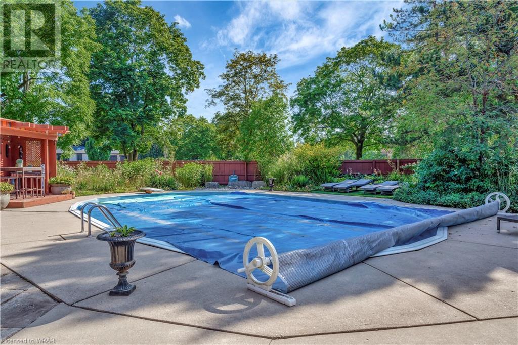 7 Squire Court, Waterloo, Ontario  N2J 4G8 - Photo 12 - 40626234