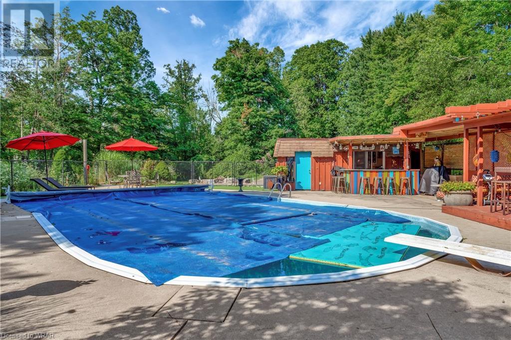 7 Squire Court, Waterloo, Ontario  N2J 4G8 - Photo 13 - 40626234