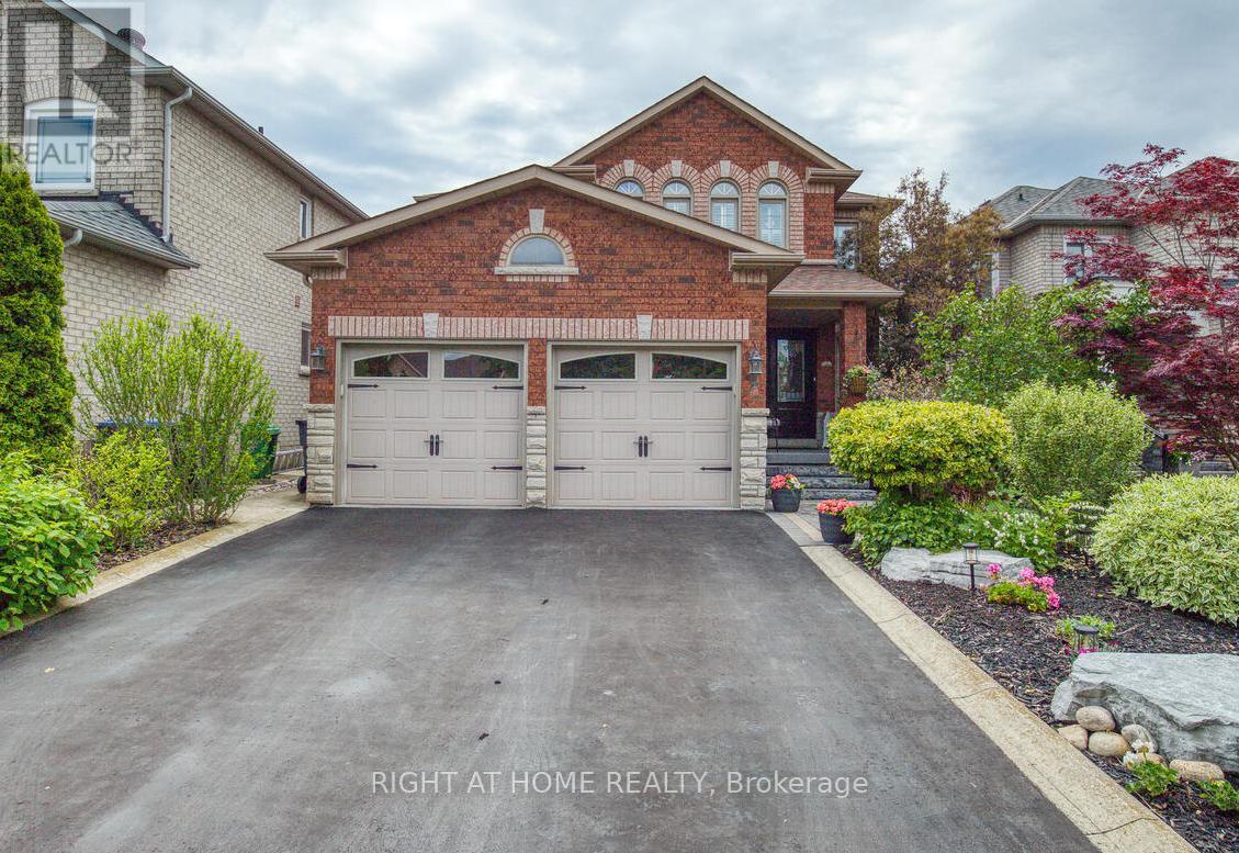 4 Country Stroll Crescent, Caledon (Bolton West), Ontario  L7E 2H3 - Photo 1 - W9229218