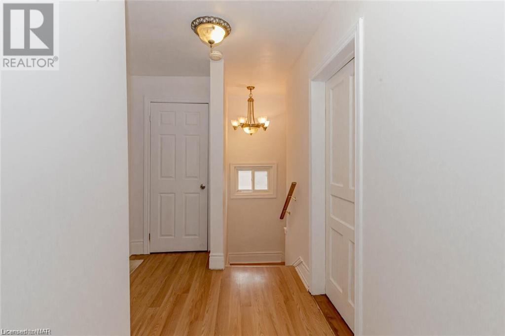 5292 Bridge Street, Niagara Falls, Ontario  L2E 2T3 - Photo 18 - 40626177