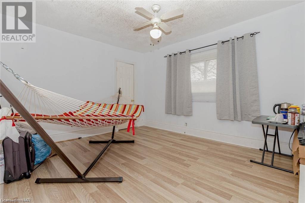 5292 Bridge Street, Niagara Falls, Ontario  L2E 2T3 - Photo 16 - 40626177