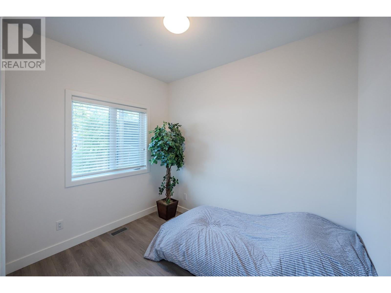 1073 Moosejaw Street Penticton, BC V2A5T5_53