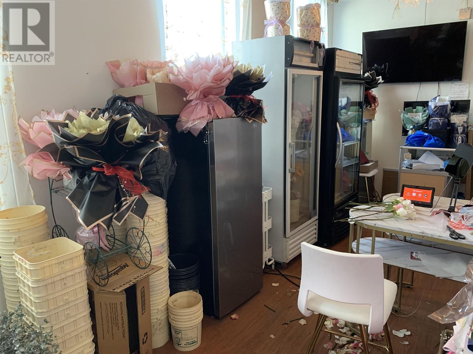 Property at 709 6378 SILVER AVENUE image 3