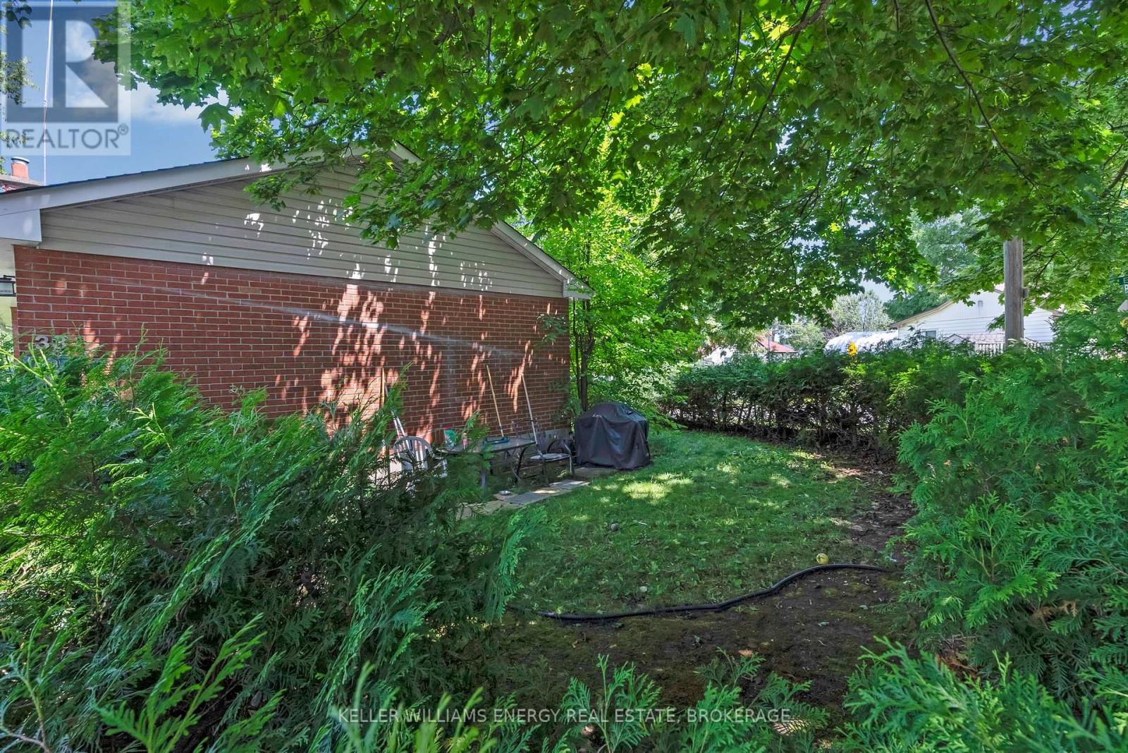 33 Beatty Road, Ajax (Central), Ontario  L1S 1Z1 - Photo 25 - E9049195