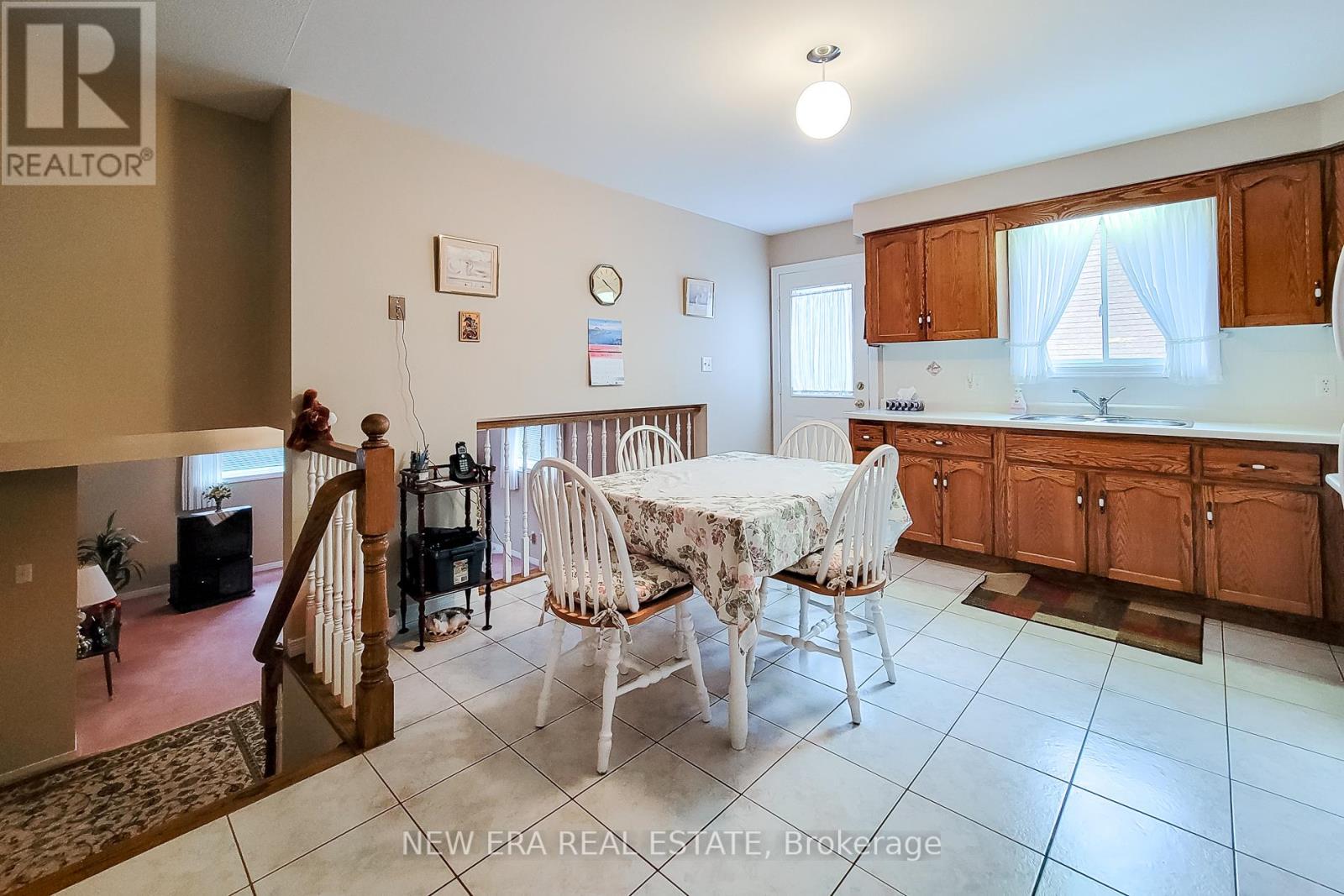 31 Foxmeadow Drive, Hamilton (Stoney Creek), Ontario  L8J 3P2 - Photo 18 - X9045473