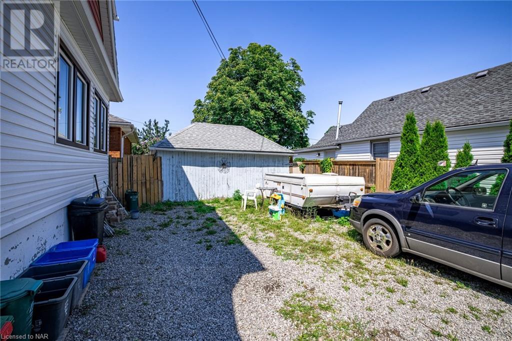 7 Bartlett Street, St. Catharines, Ontario  L2M 5K5 - Photo 4 - 40594229