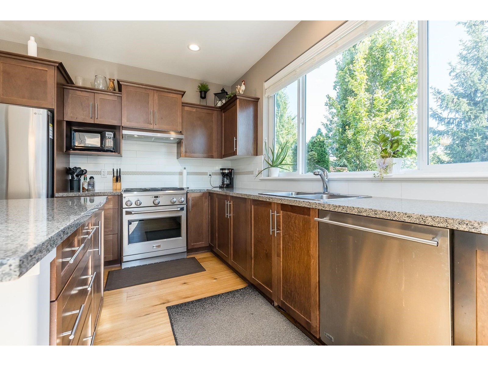 29323 Bordeaux Terrace, Abbotsford, British Columbia  V4X 0A6 - Photo 18 - R2909274