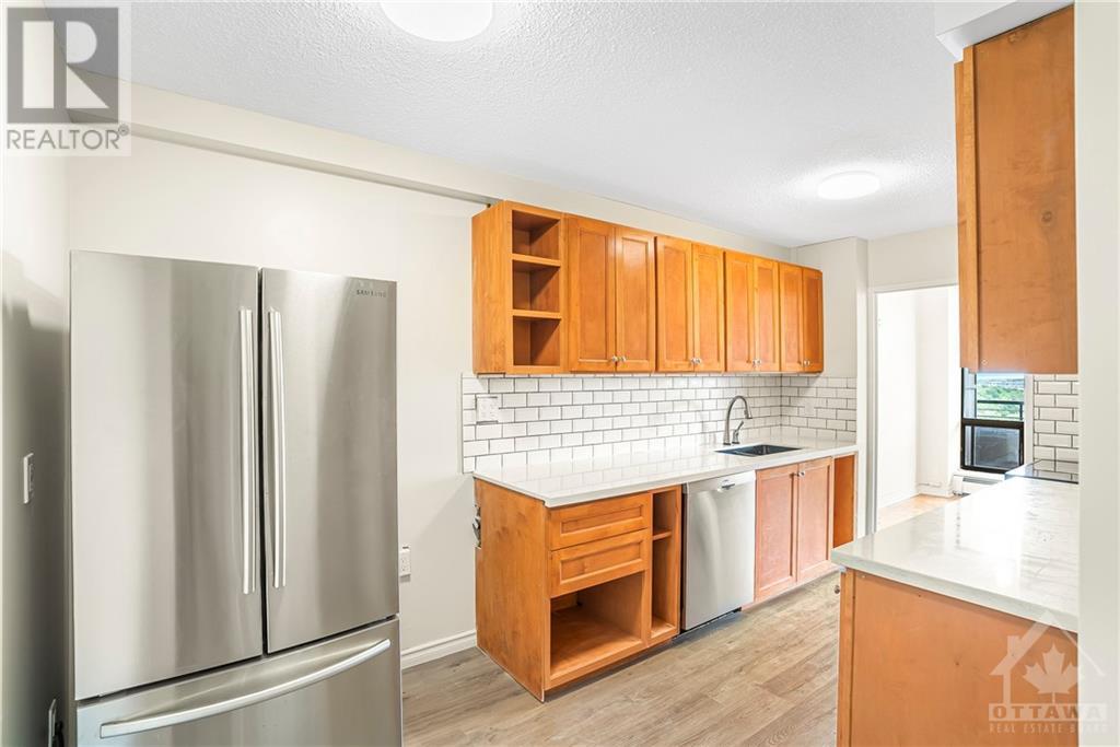 515 ST LAURENT BOULEVARD UNIT#2111 Ottawa