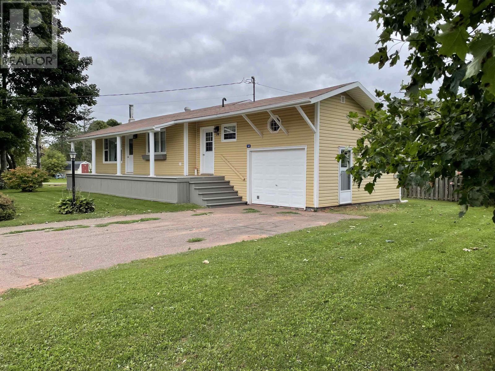 14 Pope Street, Alberton, Prince Edward Island  C0B 1B0 - Photo 2 - 202418116