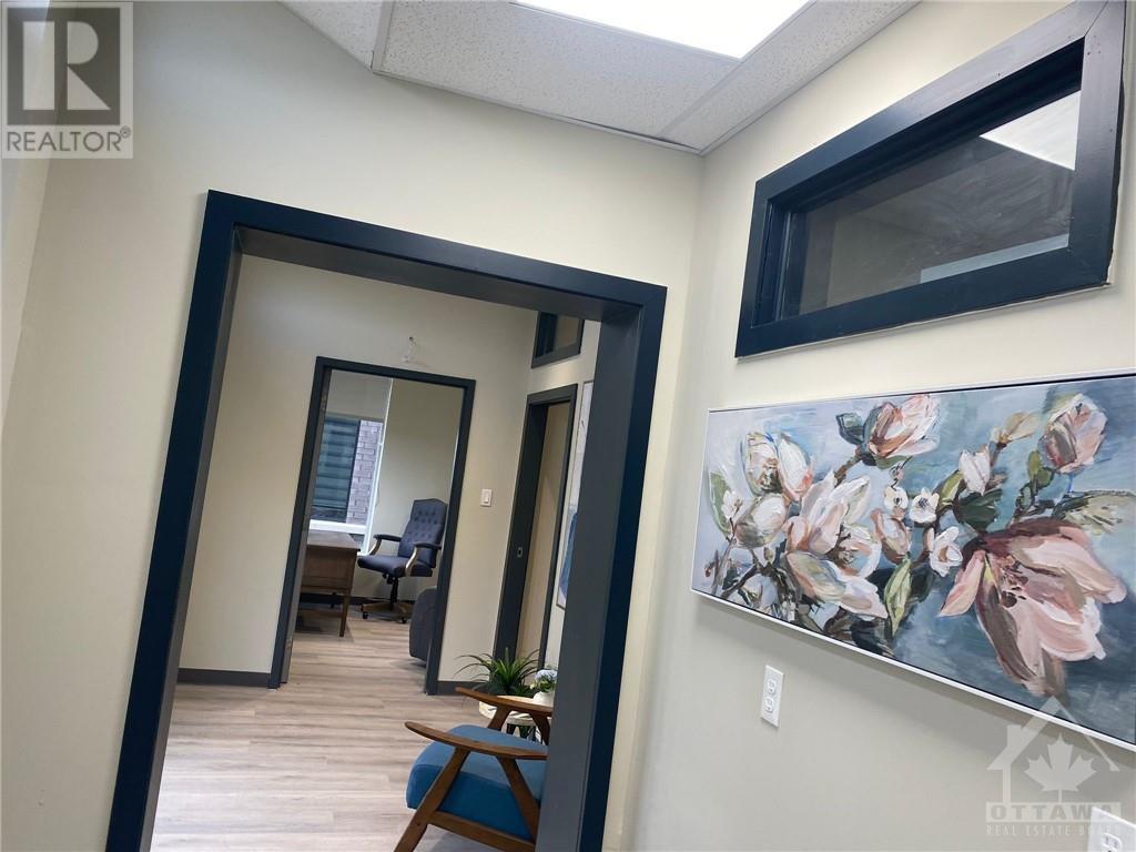 2500 St Laurent Boulevard, Ottawa, Ontario K1H 1B1 - Photo 3 - 1404611