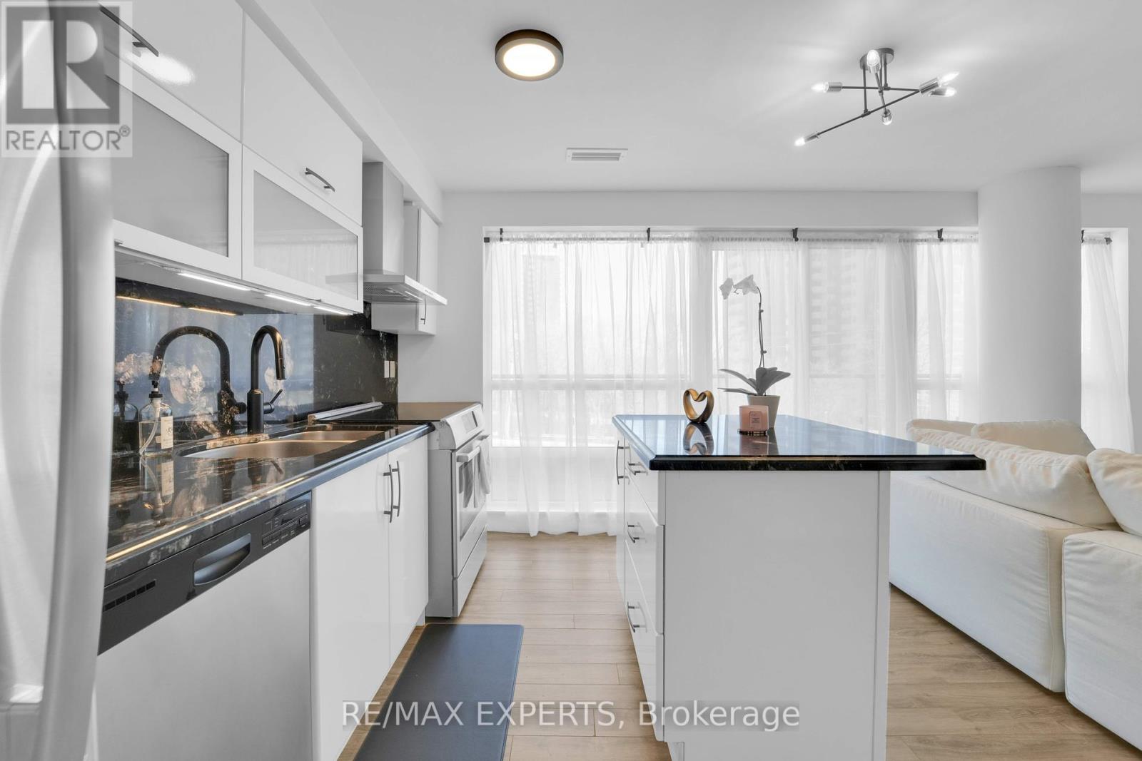 207 - 2015 Sheppard Avenue E, Toronto (Henry Farm), Ontario  M2J 0B3 - Photo 8 - C9230041