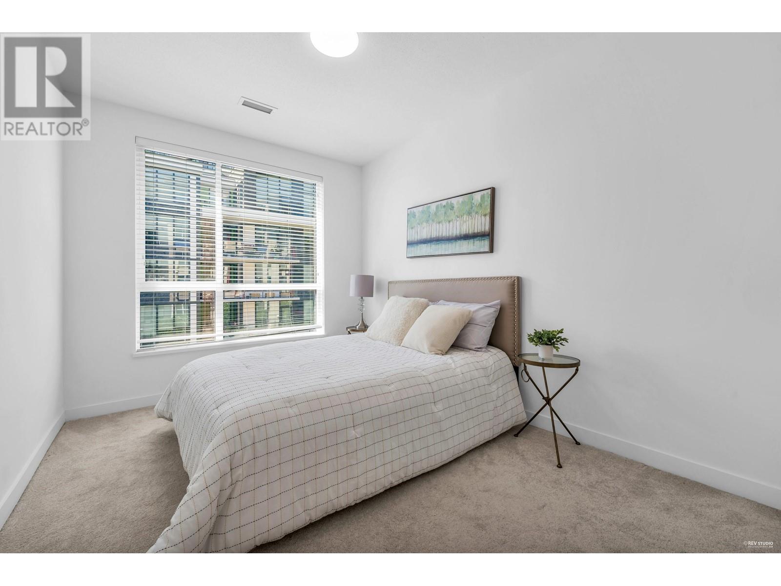 Listing Picture 18 of 40 : 316 3581 ROSS DRIVE, Vancouver / 溫哥華 - 魯藝地產 Yvonne Lu Group - MLS Medallion Club Member