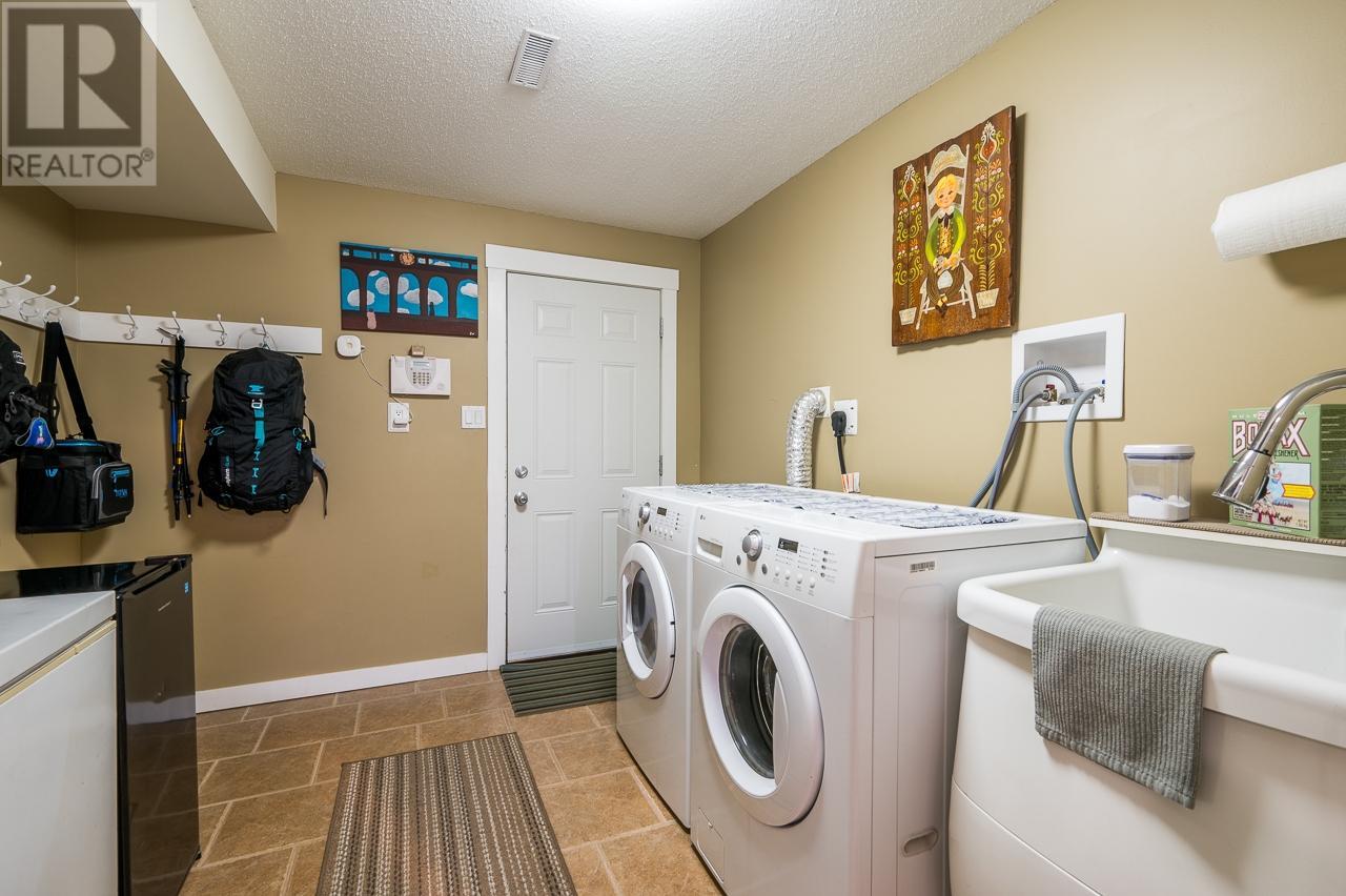 1937 Cardinal Drive, Kamloops, British Columbia   - Photo 25 - 179923