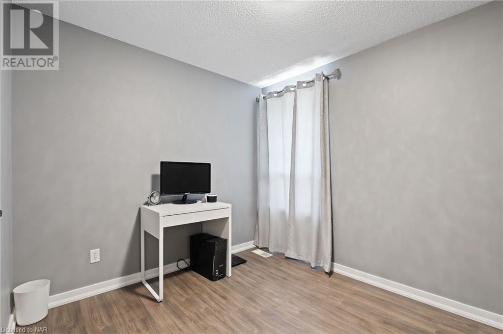 Image of property at 242 LAKEPORT Road Unit# 3