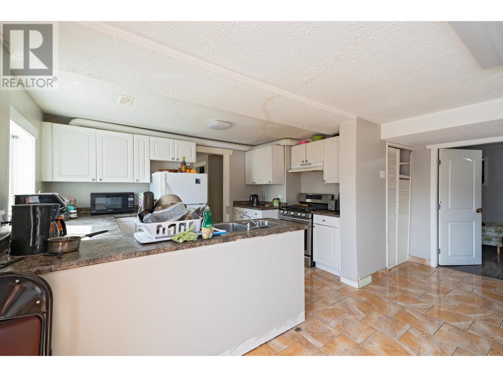 122 Fairview Ave, Kamloops, British Columbia  V2B 1E6 - Photo 17 - 180082