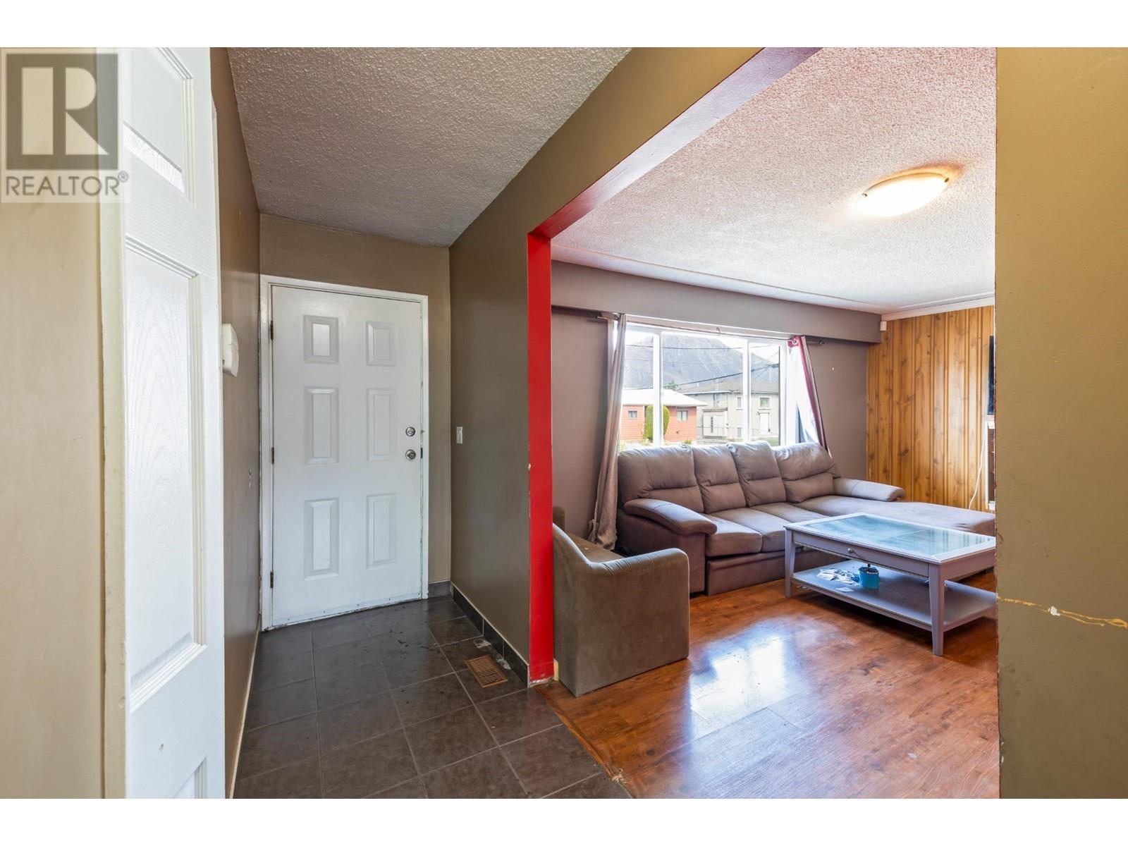 122 Fairview Ave, Kamloops, British Columbia  V2B 1E6 - Photo 3 - 180082