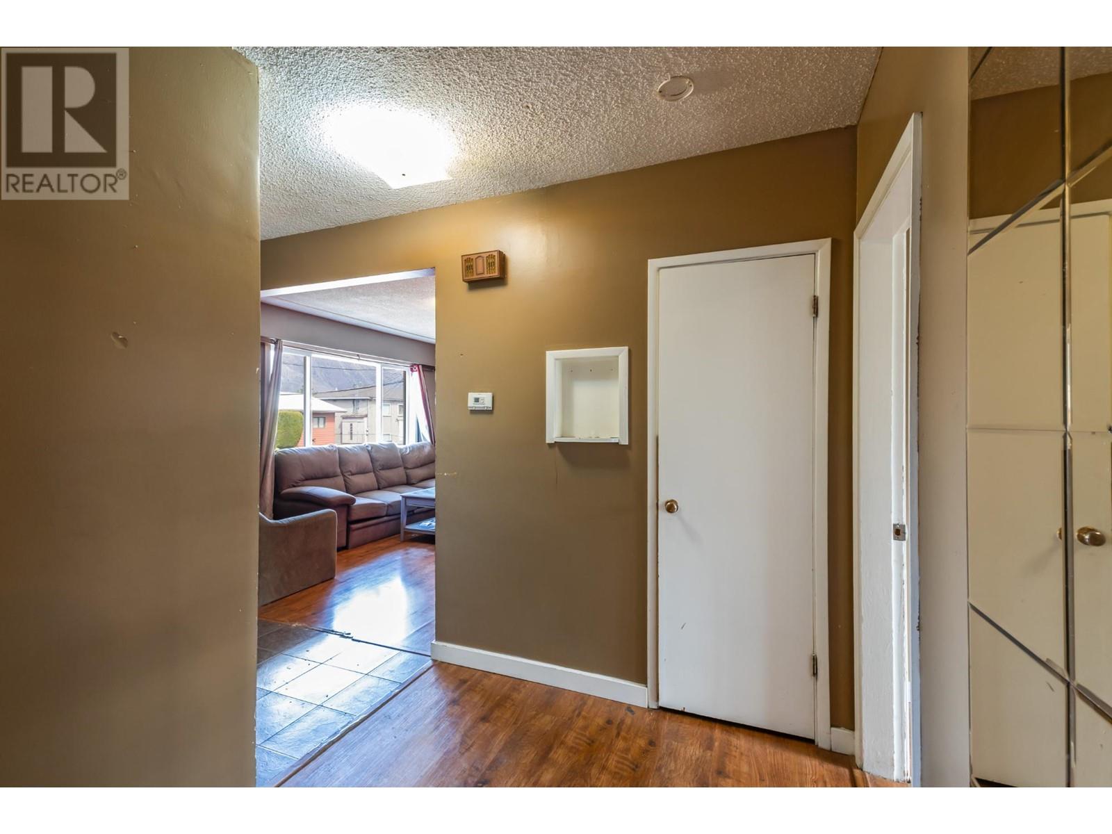 122 Fairview Ave, Kamloops, British Columbia  V2B 1E6 - Photo 4 - 180082