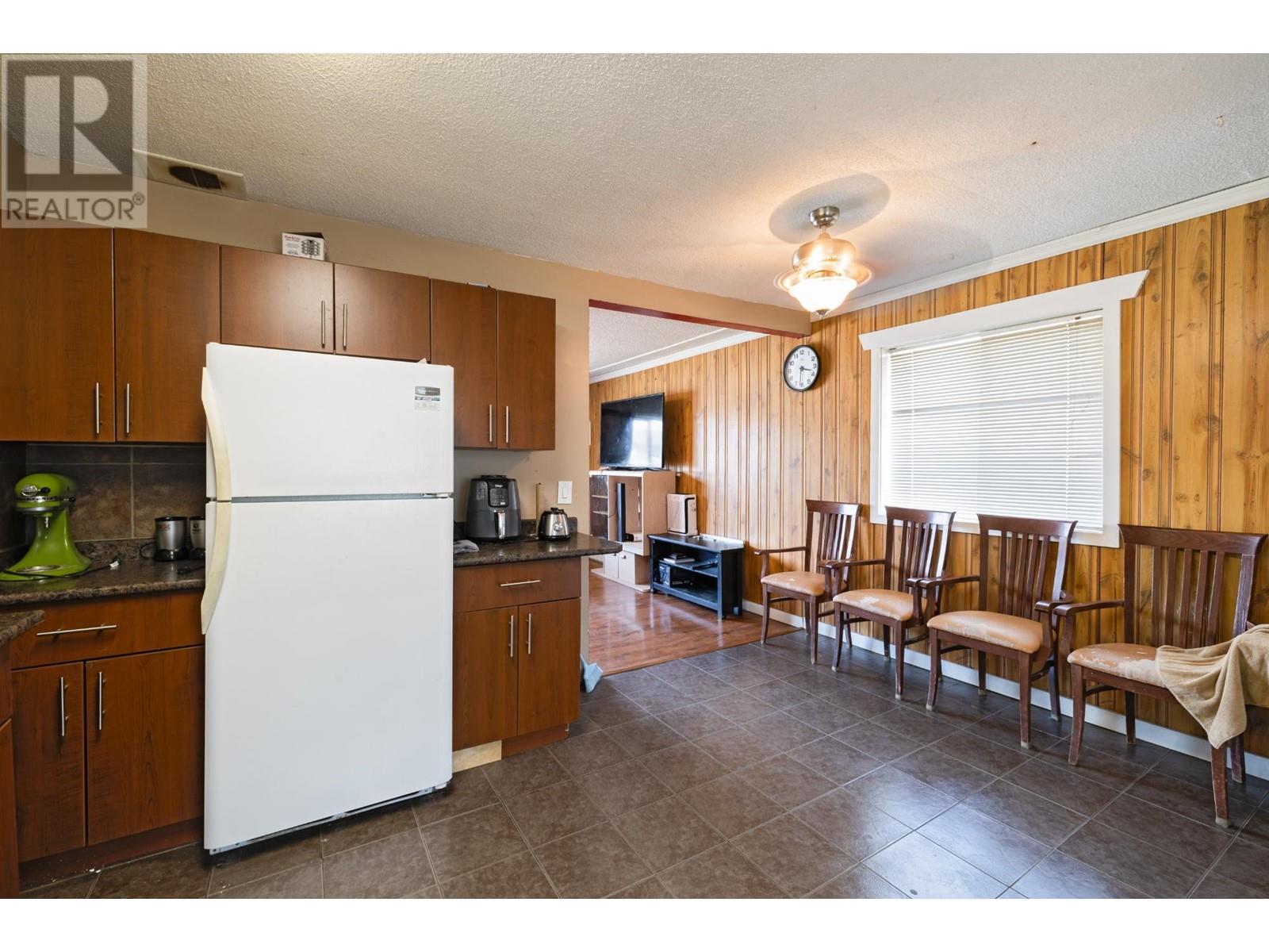 122 Fairview Ave, Kamloops, British Columbia  V2B 1E6 - Photo 9 - 180082