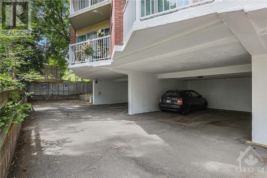 1160 Merivale RoadOttawa, Ontario  K1Z 6B5 - Photo 17 - X9516404