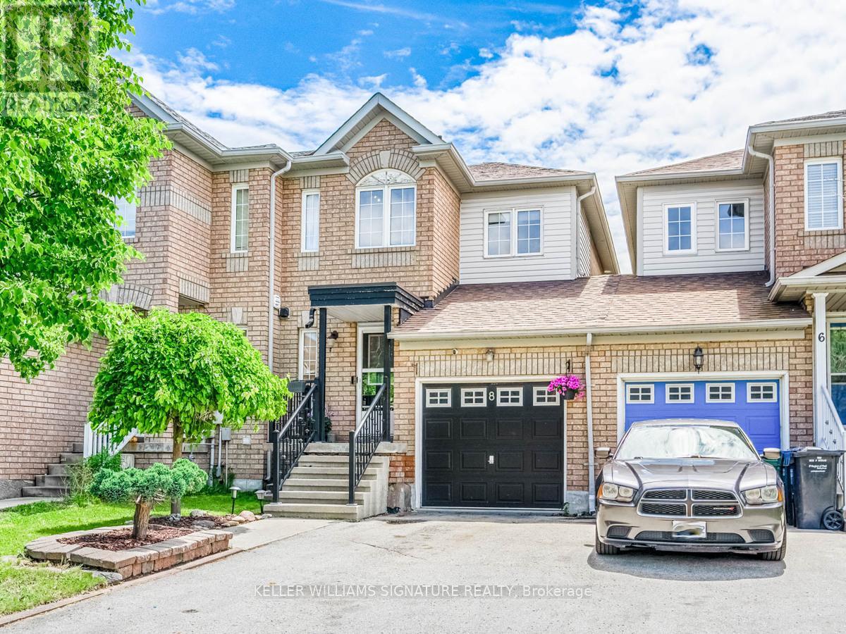 8 Thunderbird Trail, Brampton (Sandringham-Wellington), Ontario  L6R 2T3 - Photo 2 - W9230630