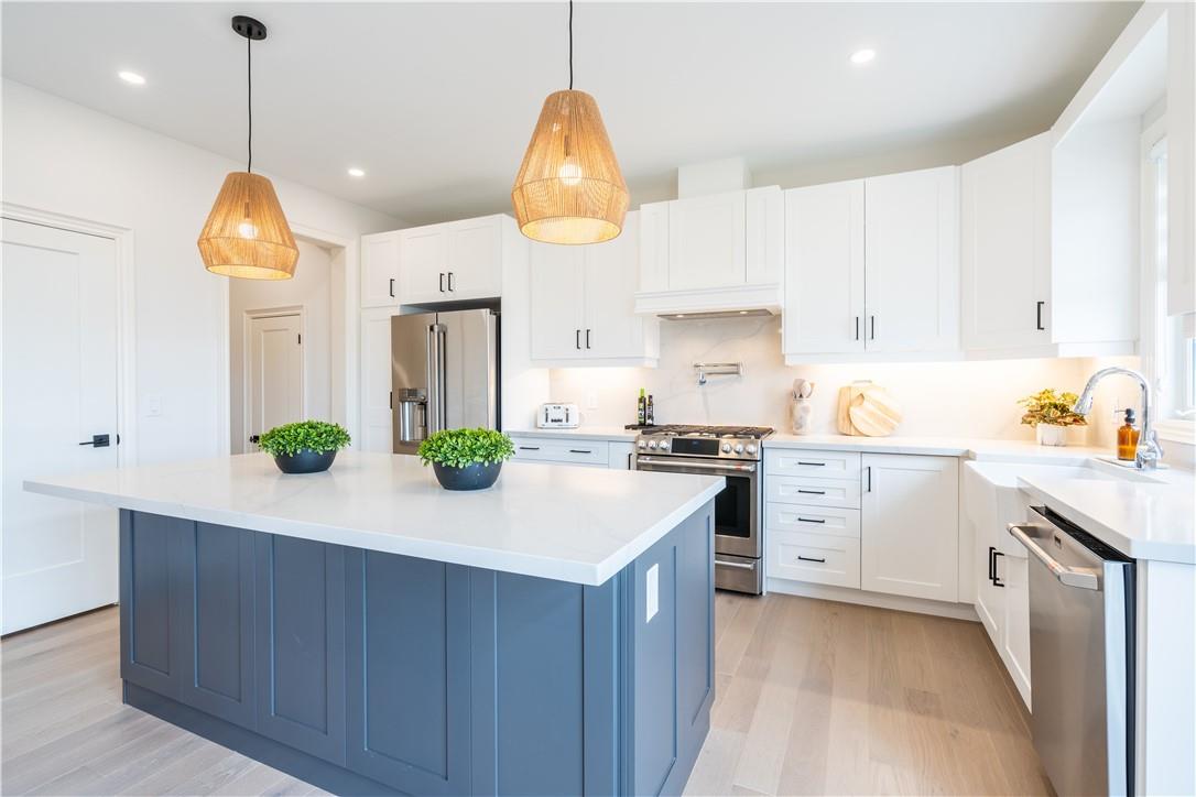 Image of property at 98 Cattail Crescent