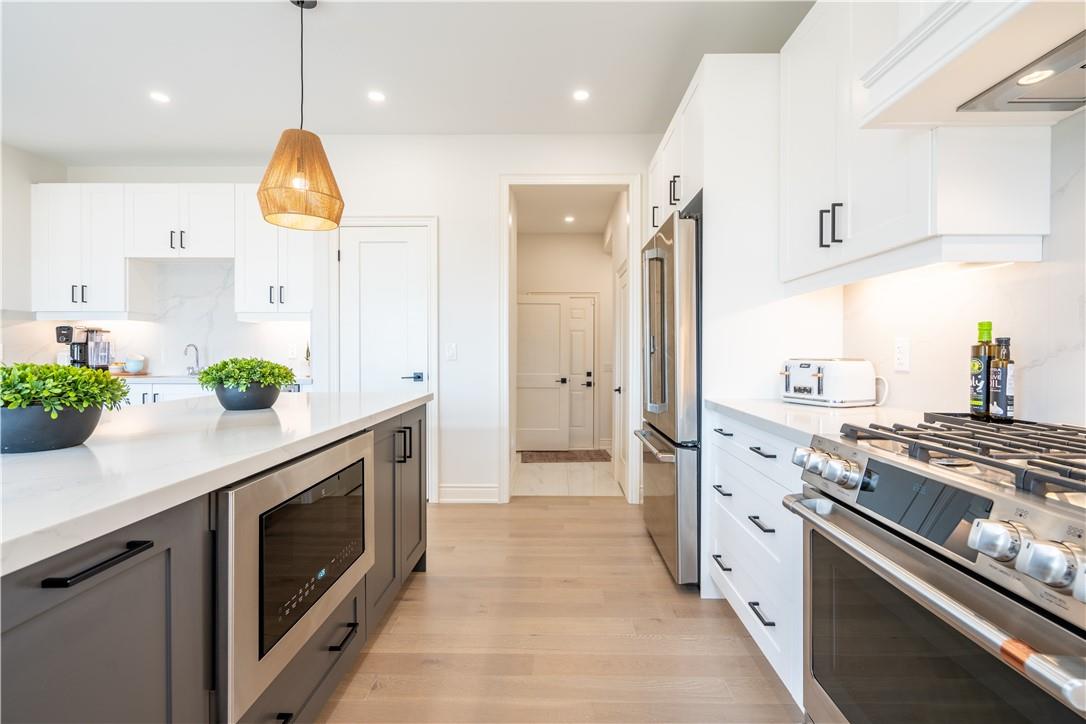 Image of property at 98 Cattail Crescent